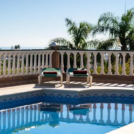 펜션 Mit Privatpool Fuer 10 Personen Ca 280 Qm In Nerja, Andalusien Costa Del Sol